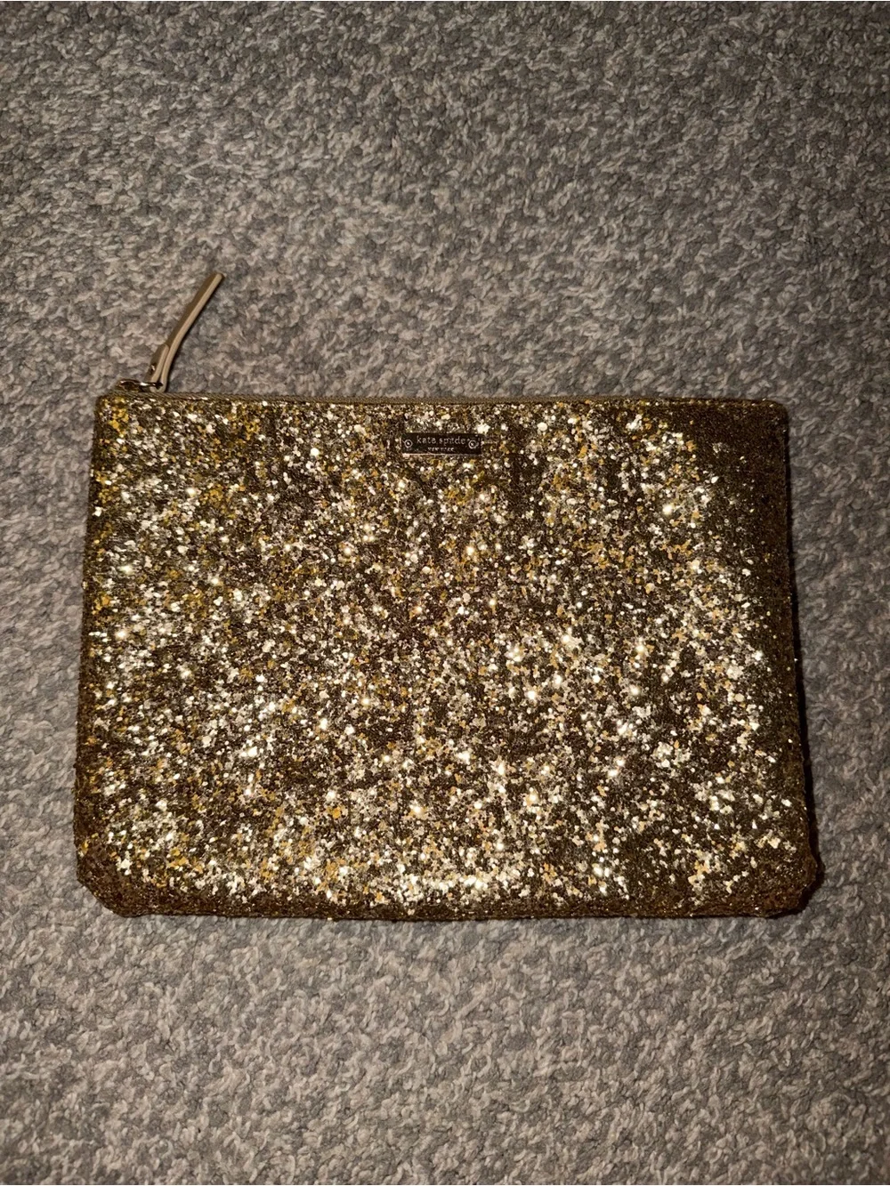 Kate Spade New York Sparkler Pouch Little Gia